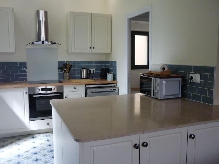 Le Presbytere - Touillon, Jacuzzi, 4 Chambres Pour 10 Exteriör bild