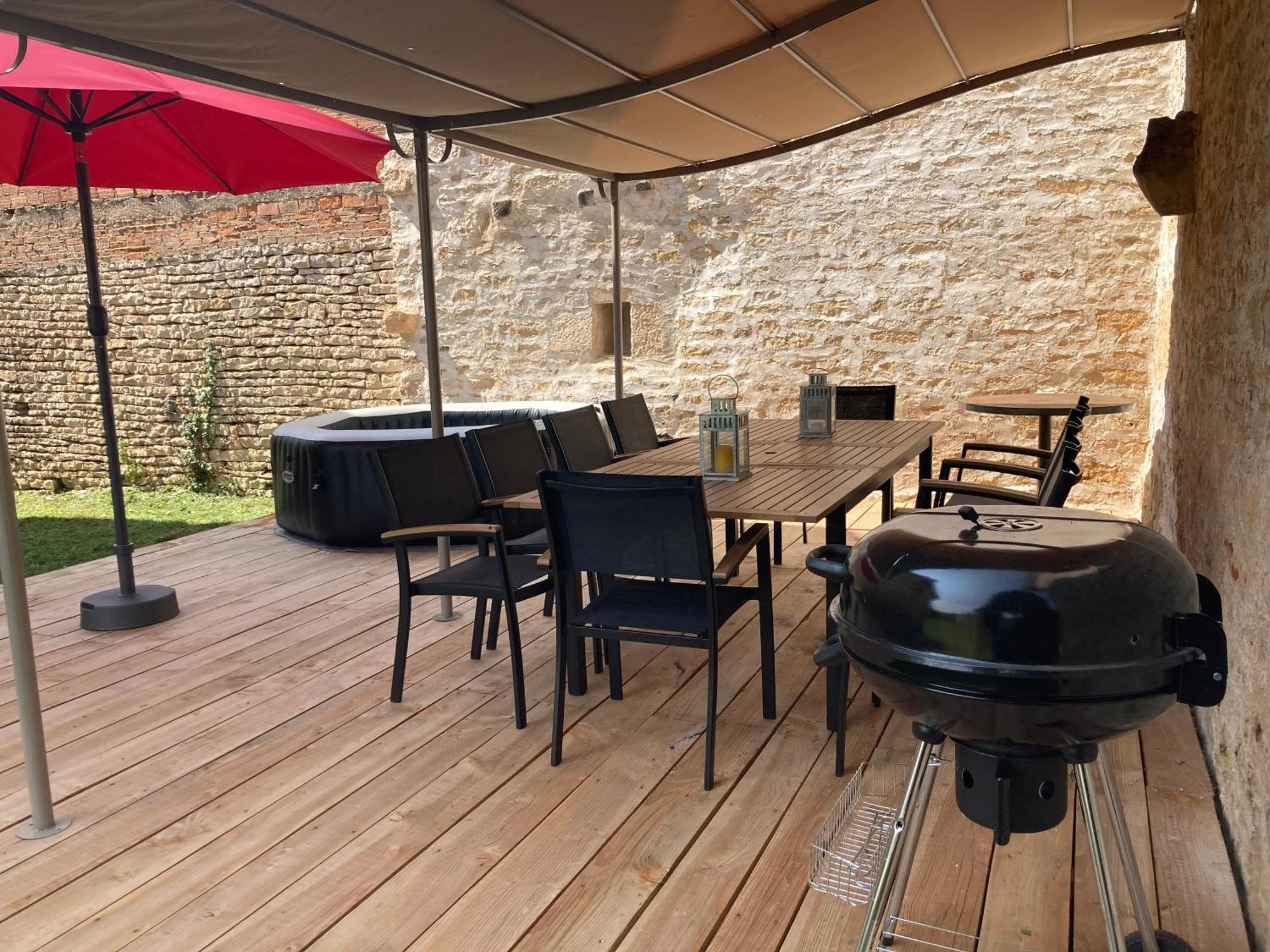 Le Presbytere - Touillon, Jacuzzi, 4 Chambres Pour 10 Exteriör bild