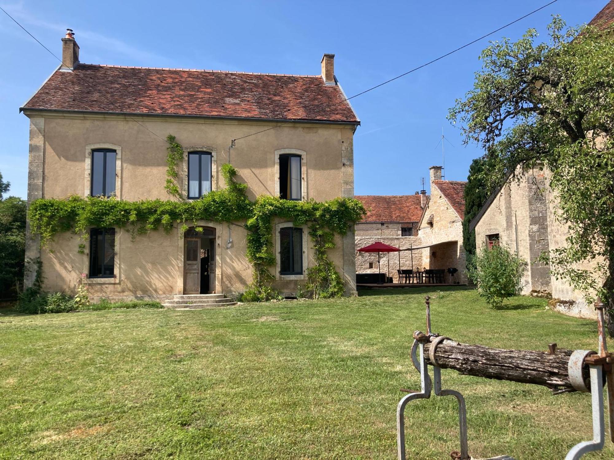 Le Presbytere - Touillon, Jacuzzi, 4 Chambres Pour 10 Exteriör bild